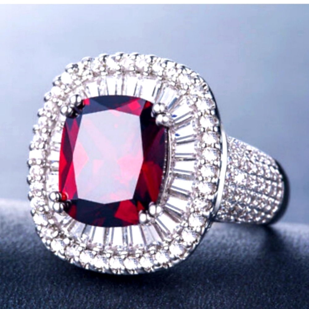 GORGEOUS SIMULATED RUBY & DIAMOND 💎 PLATINUM RING - Picture 2 of 5